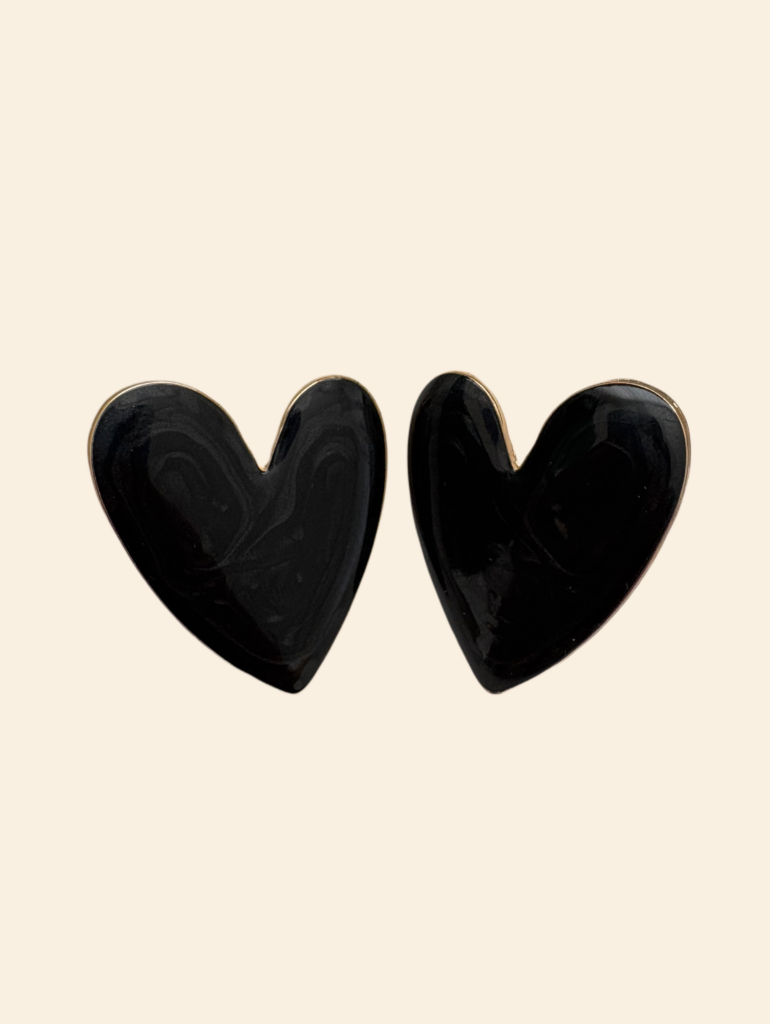 گوشواره رزین قلب مشکی